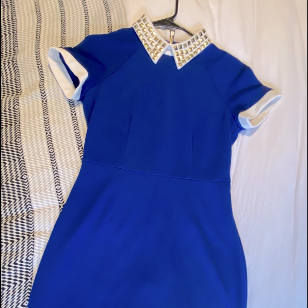 Sexy fitted Dress! Cute collar